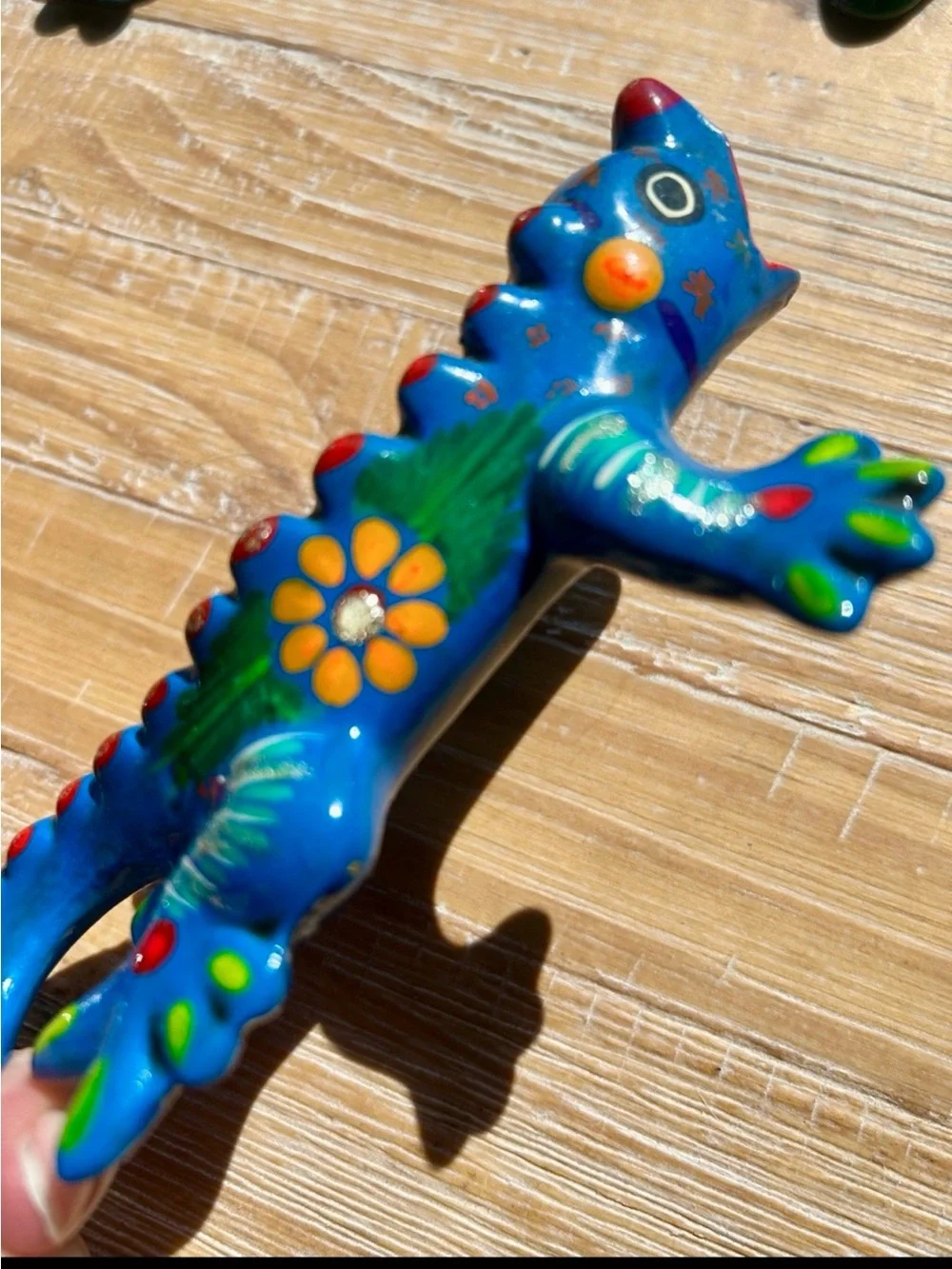 Hand-Painted Mexican Talavera Pottery Gecko Figurine.